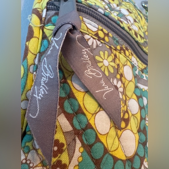 Vera Bradley Yellow and Green Paisley Lemon Parfait hanging Travel toiletry Bag - Picture 5 of 6